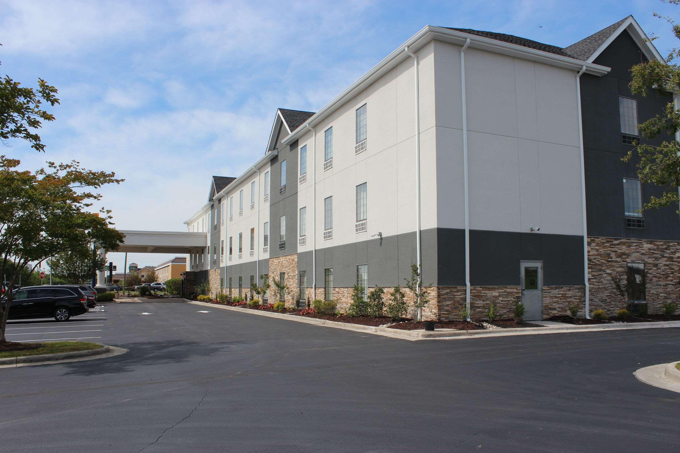 Comfort Suites Near Camp Lejeune ジャクソンビル エクステリア 写真