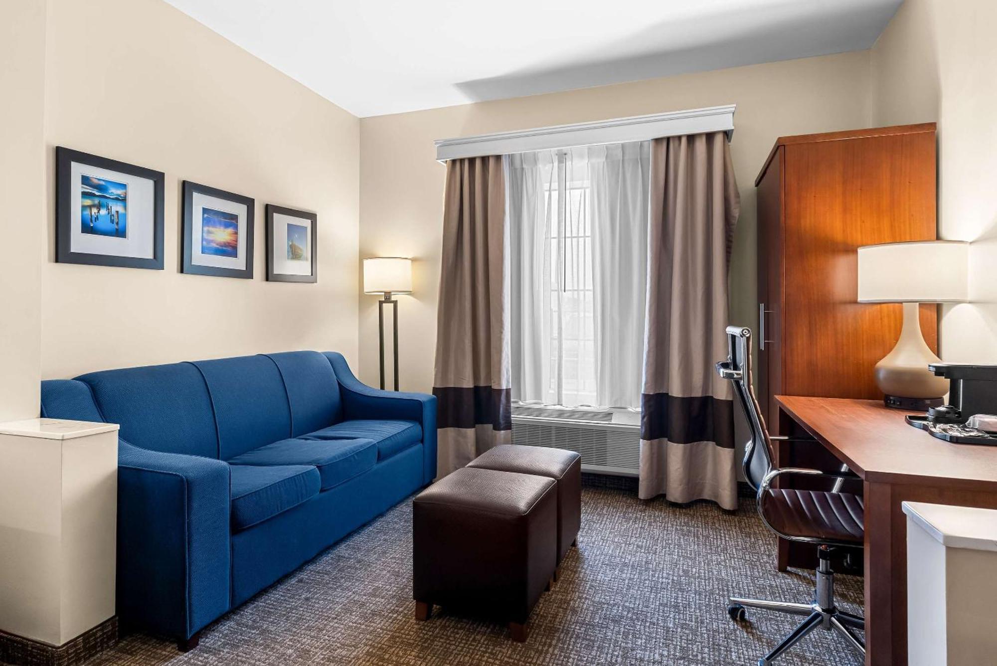Comfort Suites Near Camp Lejeune ジャクソンビル エクステリア 写真