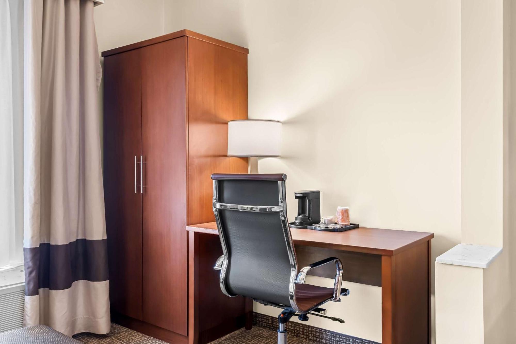 Comfort Suites Near Camp Lejeune ジャクソンビル エクステリア 写真