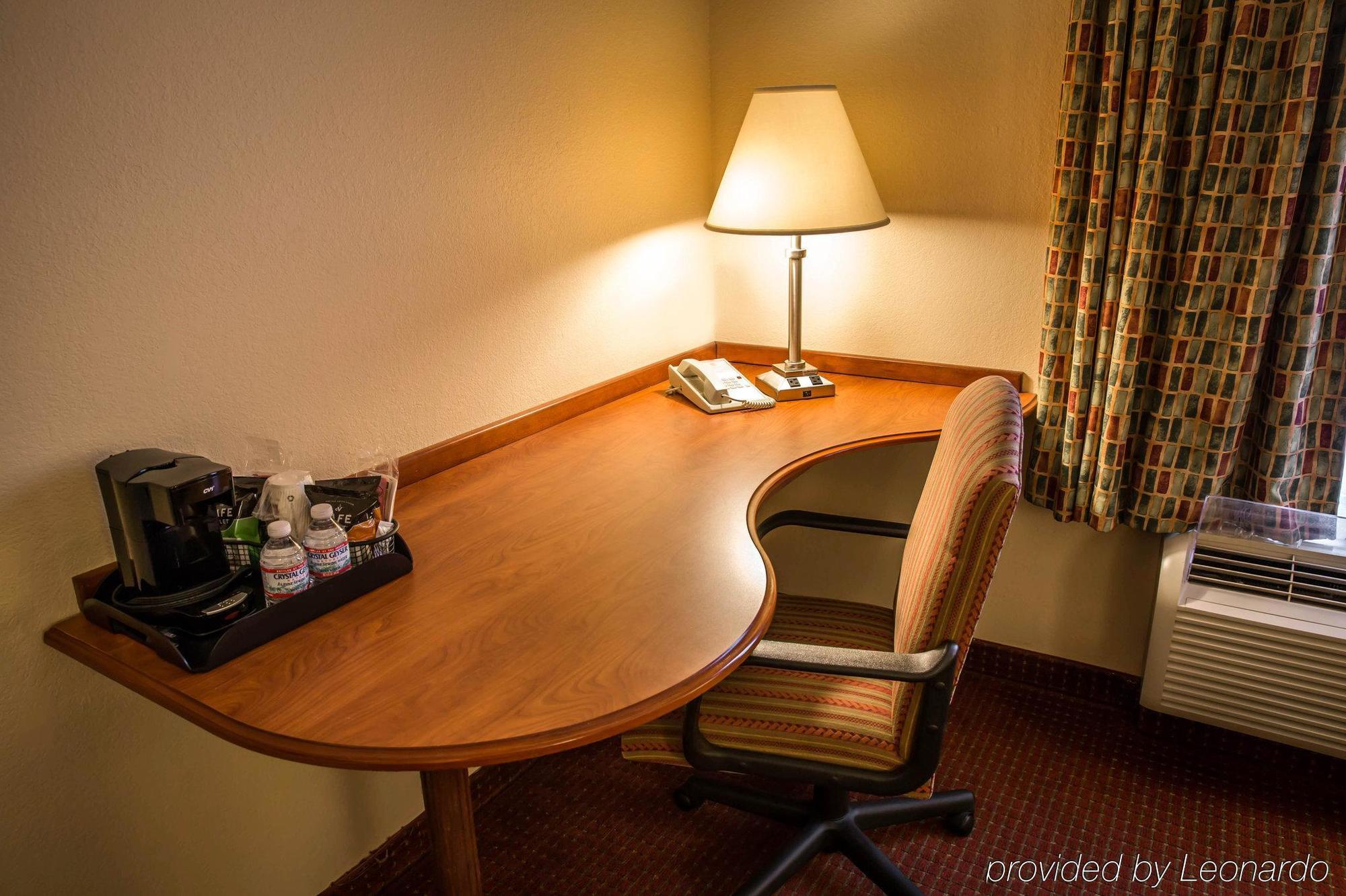 Comfort Suites Near Camp Lejeune ジャクソンビル エクステリア 写真